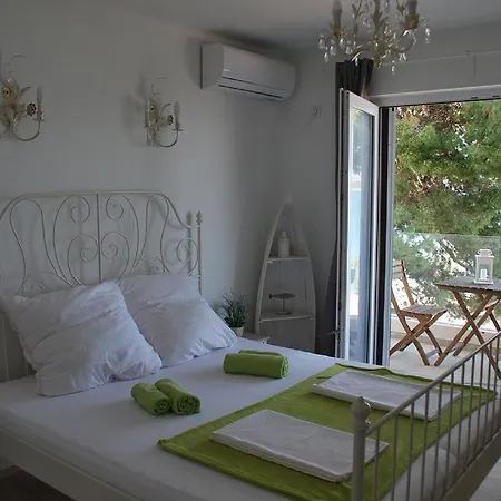 Apartment Danica Murter